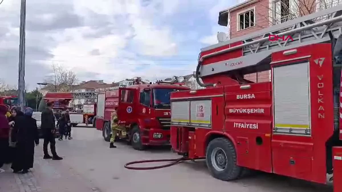 Bursa’da Yangında Mahsur Kalan Yaşlı Kadın İtfaiye Ekiplerince Kurtarıldı