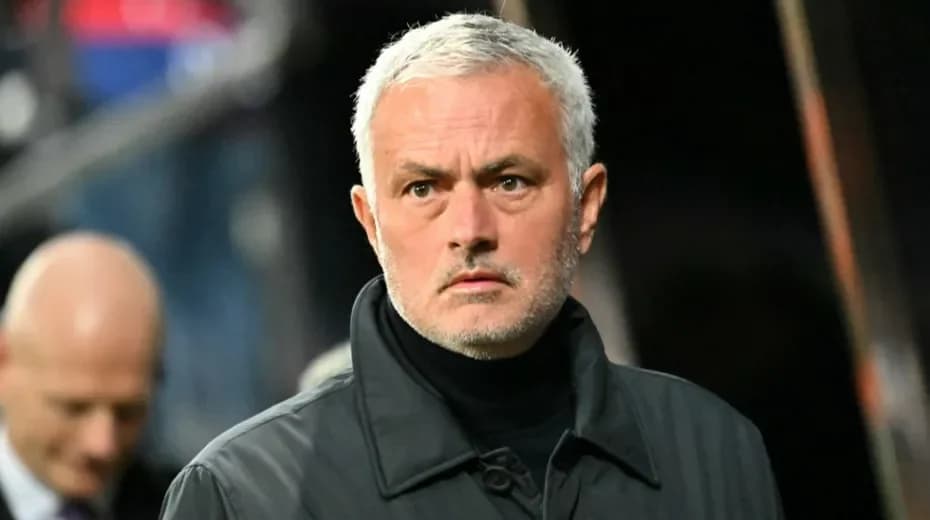 Mourinho’dan flaş istek: Benfica’ya beş yeni oyuncu şartı