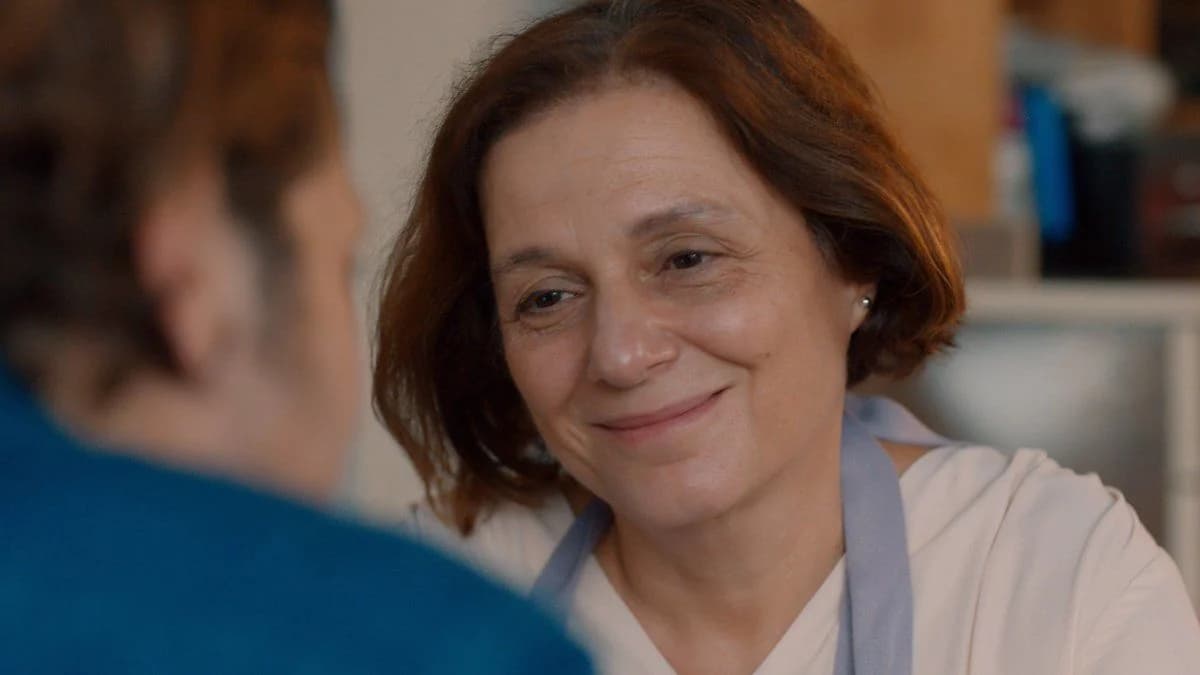Nihal Koldaş, “Abi” dizisinde Kenan İmirzalıoğlu’nun annesi rolünde