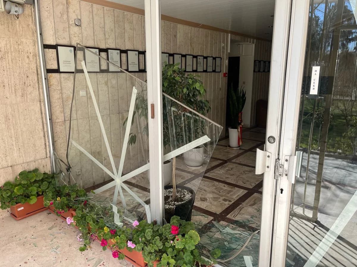 Rusya, İran’daki Başkonsolosluk Saldırısından Hasar Aldı