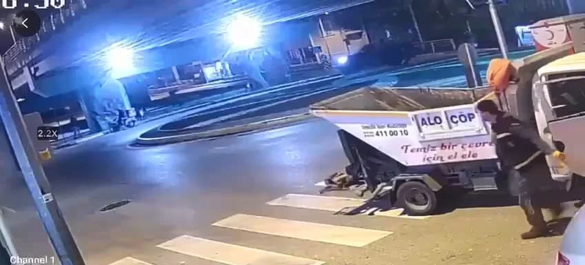 Kocaeli’de Kan Donduran Kaza: Kamyonetle Motosiklet Çarpıştı, 2 Ağır Yaralı