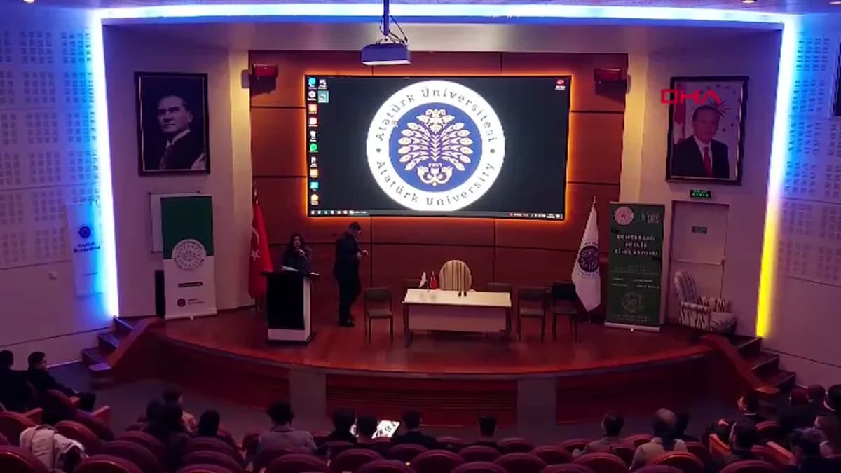 Erzurum’da Üniversiteliler TBMM’yi Canlandırdı