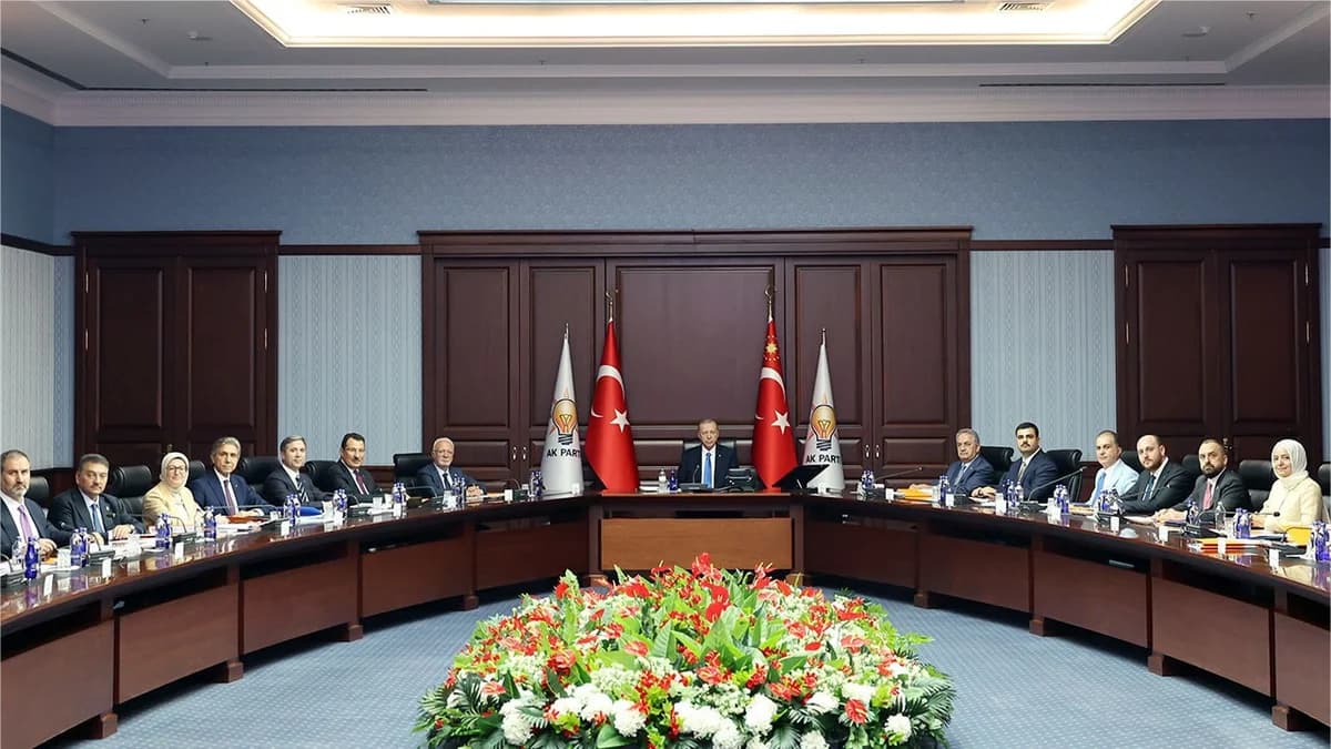 AK Parti MYK Toplantısı: Cumhurbaşkanı Erdoğan Başkanlığında Kritik Gündem