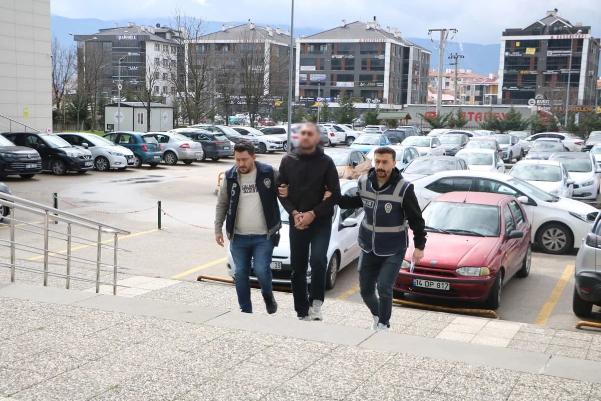 Eski Sevgilisinin Evinden Laptop Çalan Hırsız Yakalandı