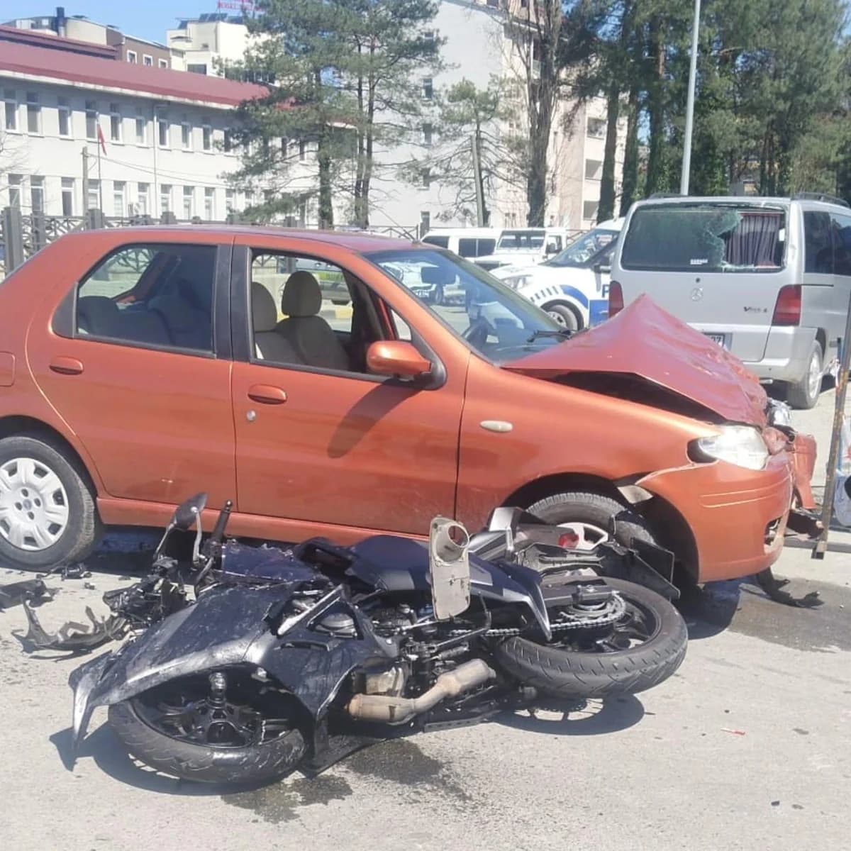 Artvin’de Motosiklet Kazası: Genç Sürücü Hayatını Kaybetti