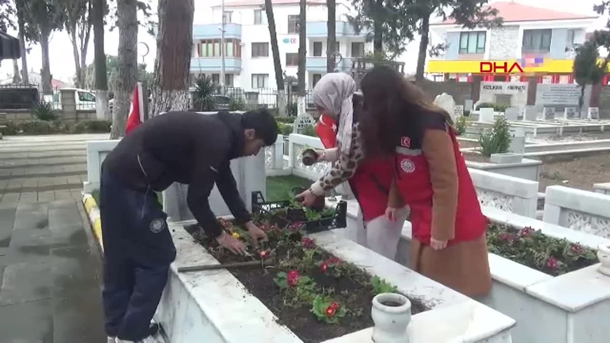 Ramazan Bayramı Öncesi Yalova’daki Şehitliklere Özel Bakım Çalışması