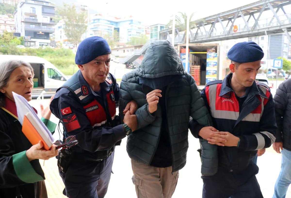 Alanya’da Okul Saldırılarına Destek Veren Öğrenci Tutuklandı