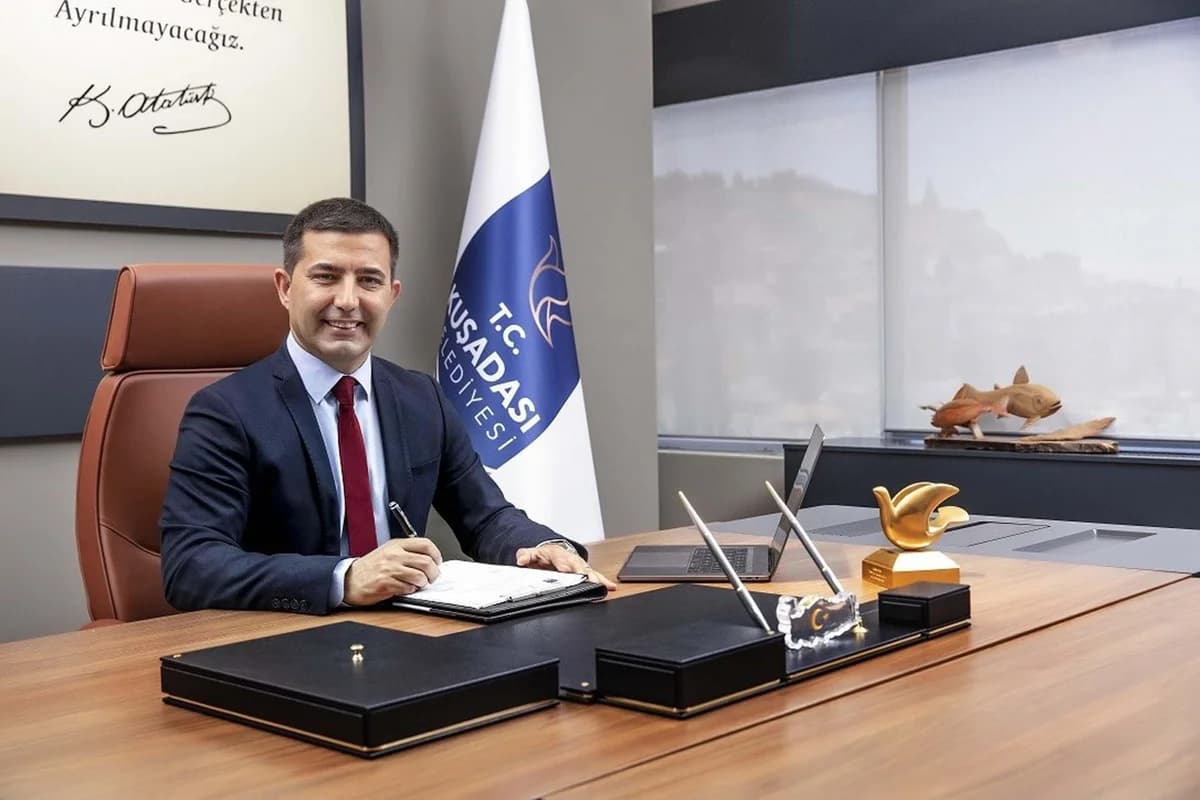Kuşadası Belediye Başkanı Ömer Günel Gözaltına Alındı