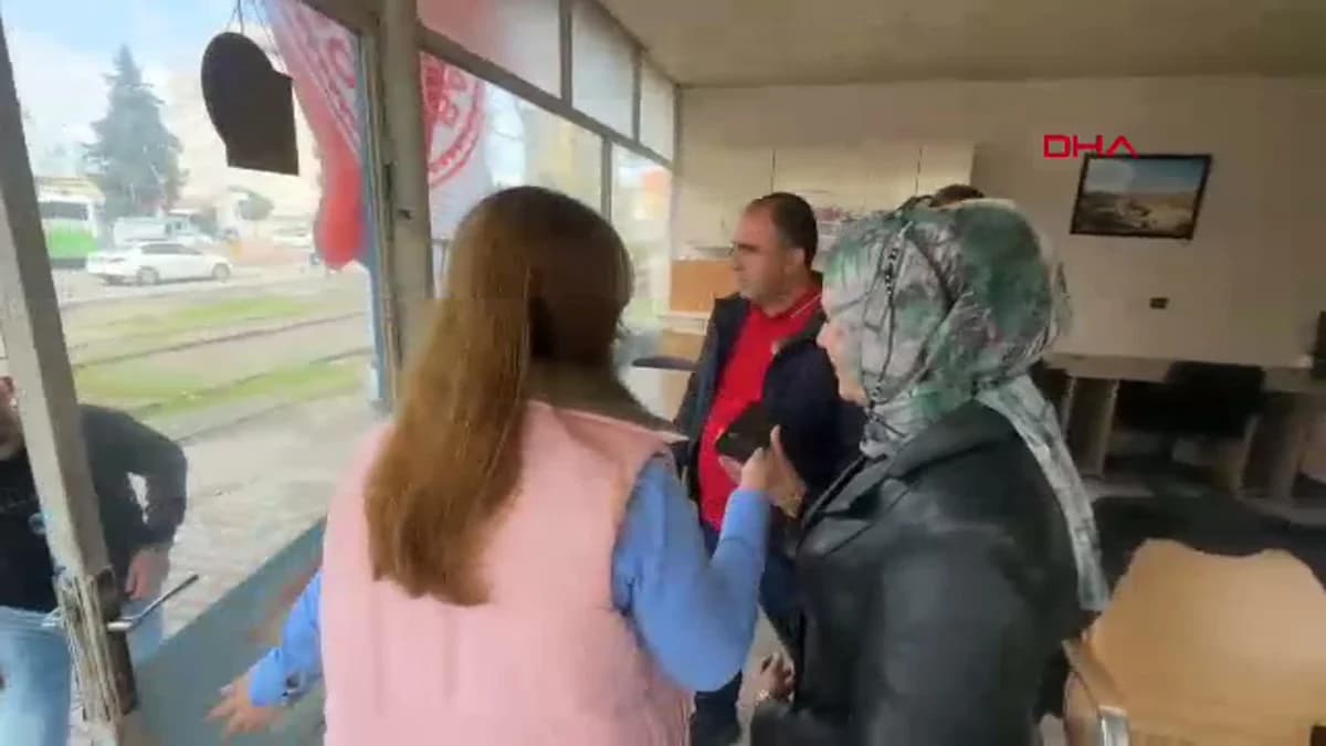 Batman’da Polisler İçin Gazetecilerden Baklava İle Kutlama