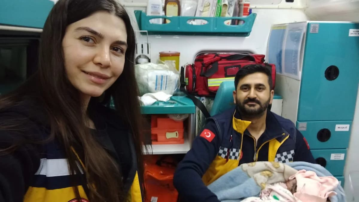 Ambulansta Doğan Bebek: Şanlıurfa’da İlginç Doğum Olayı