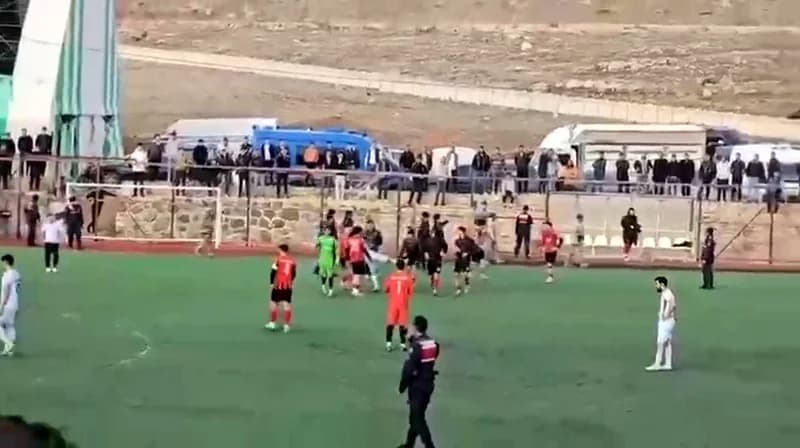 Afyon’da Amatör Maçta Gergin Anlar
