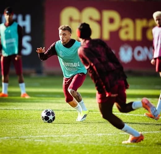 Galatasaray, Liverpool Maçına Hazırlıklarını Sürdürüyor