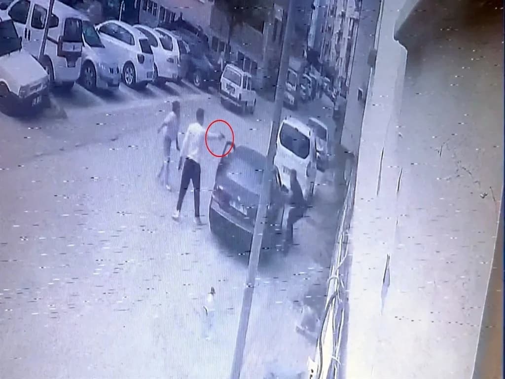 Bursa’da Husumetlisini Bacağından Vuran Şüpheli, Saklandığı Çatı Katında Yakalanarak Tutuklandı