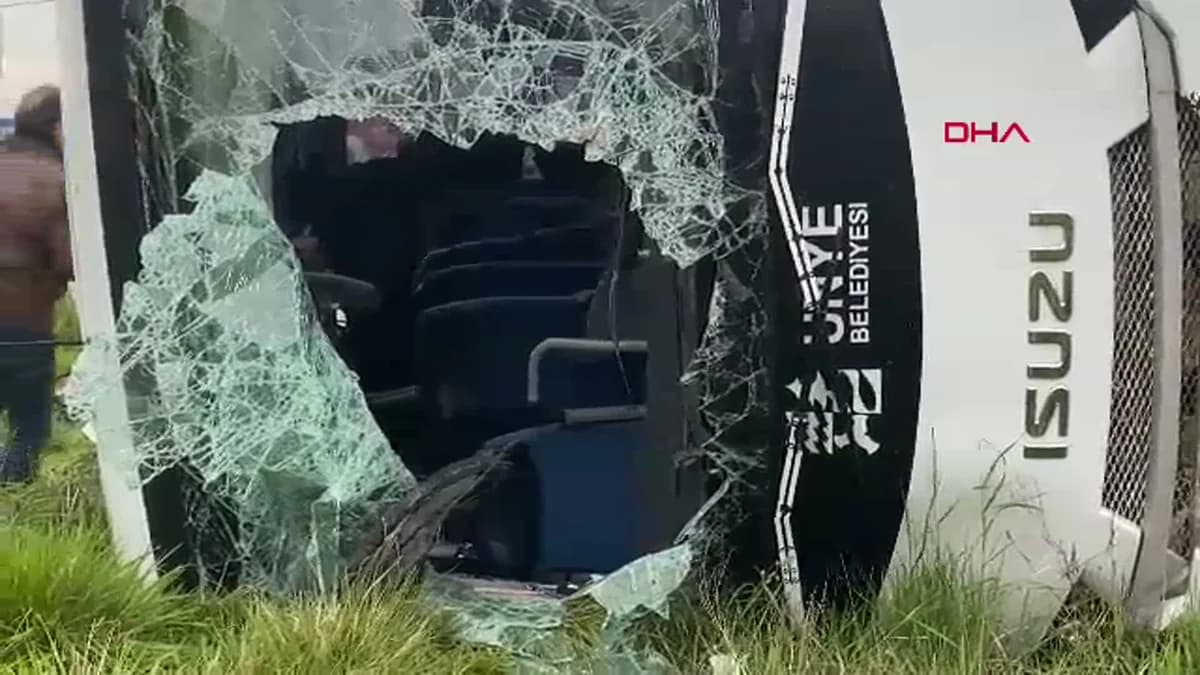 Samsun’da Otobüs Devrildi, 11 Kişi Yaralandı