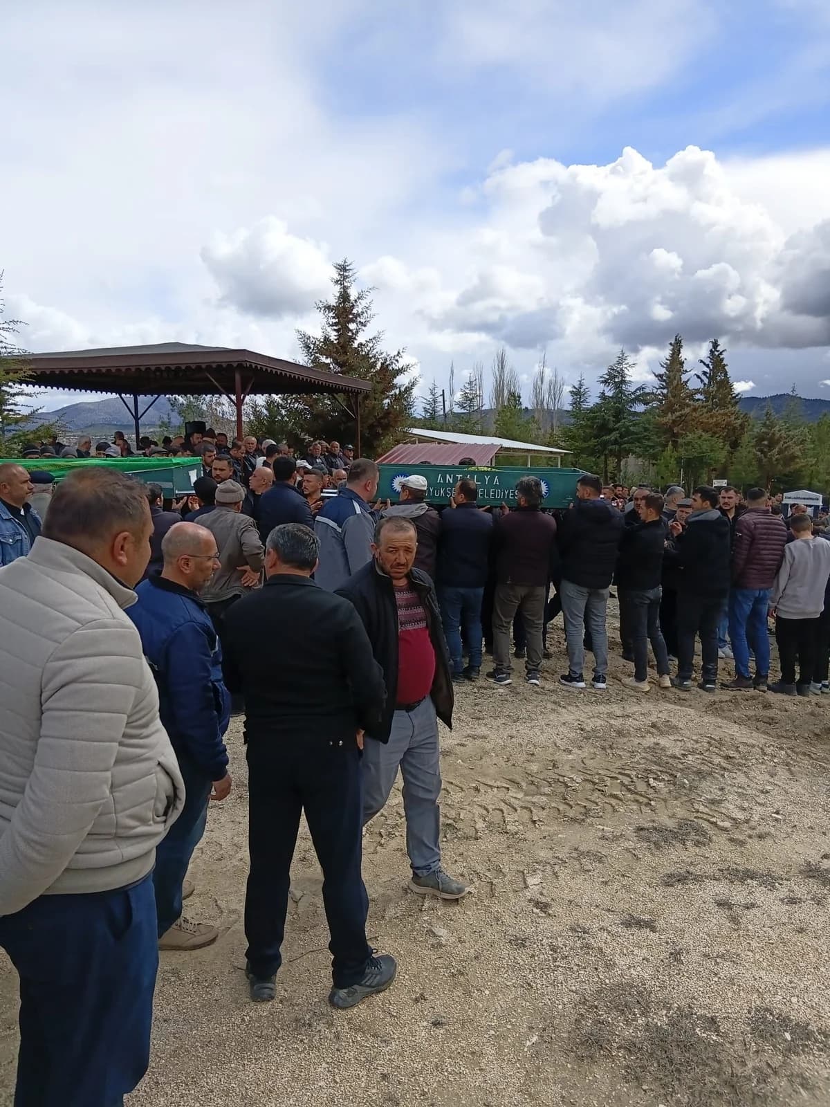 Antalya’da Trafik Faciası: İki Can Kaybı, İki Yaralı