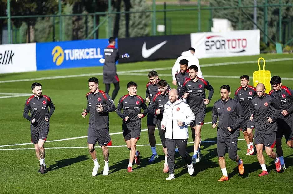 A Milli Takım’da Sakatlık Şoku: Kaan Ayhan, İspanya Maçında Yok!