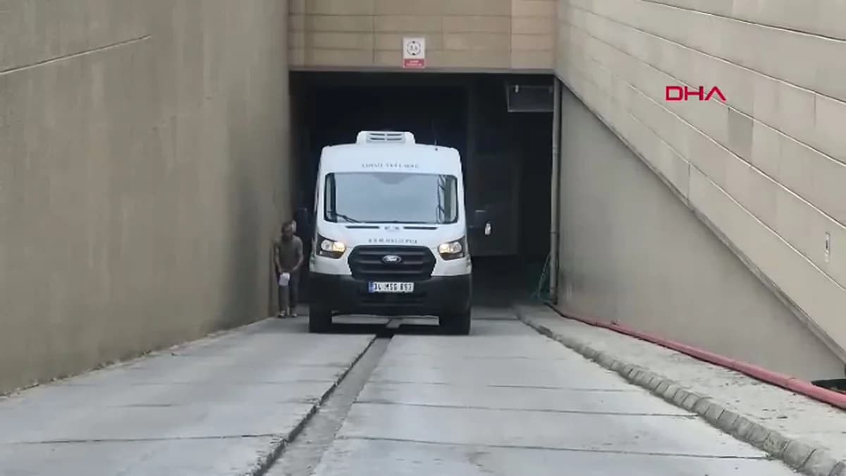 Ünlü Şarkıcı Rıza Tamer Hayatını Kaybetti