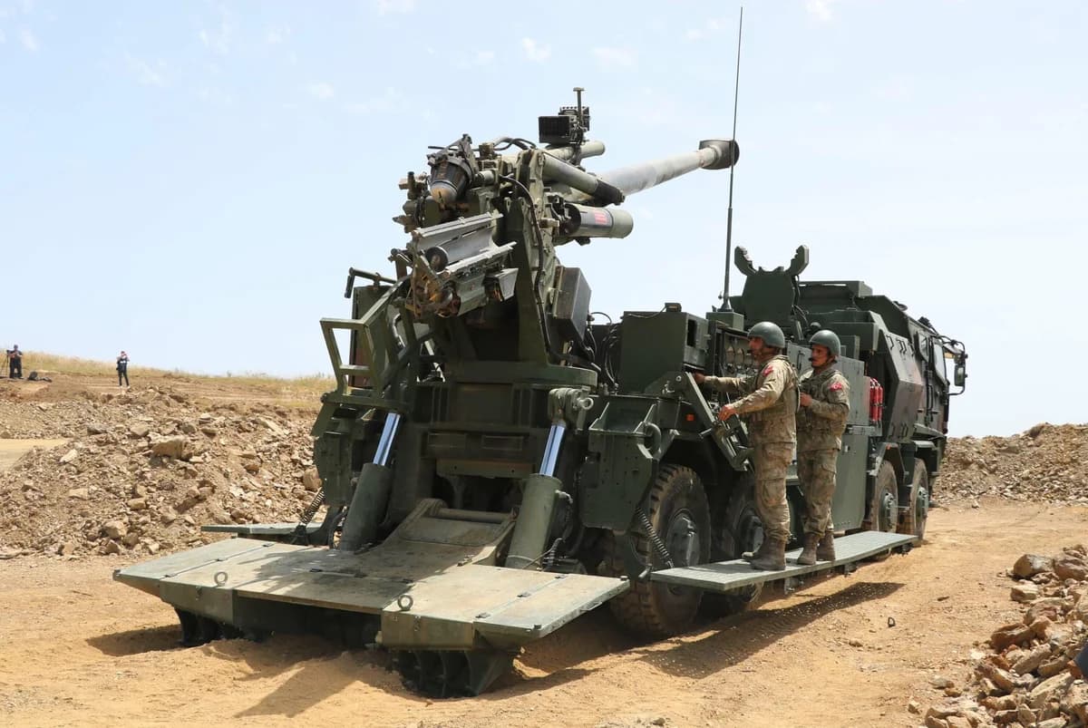 EFES-2026 Tatbikatı Nefes Kesti: Panter Obüsü Sahneye Çıktı!