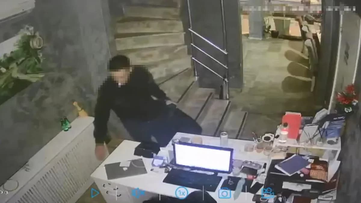 Taksim’de Kapalı Alan Hırsızlığına Anında Müdahale: Dizüstü Bilgisayar Zanlısı Tutuklandı