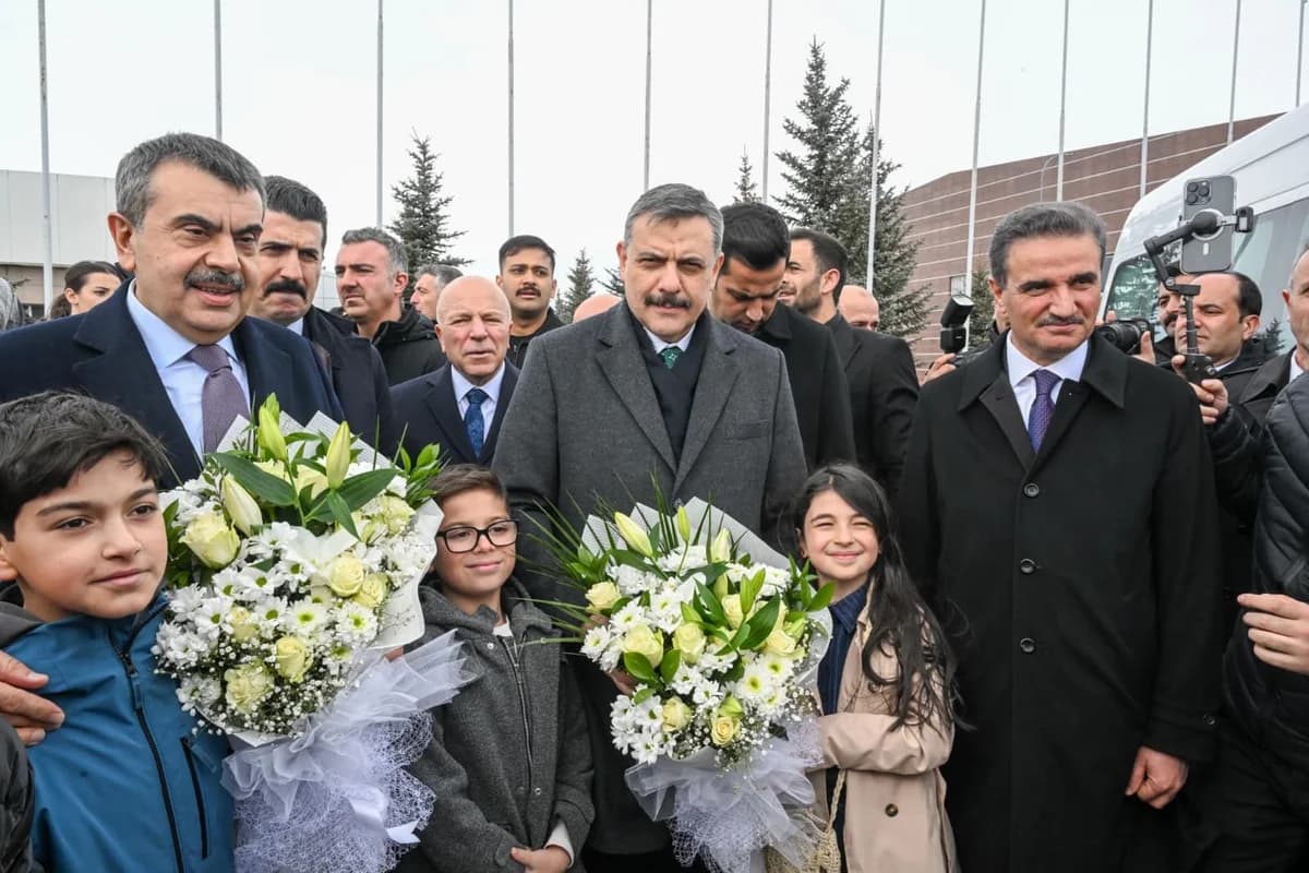 Milli Eğitim Bakanı Tekin, CHP’yi Tosun Paşa’ya Benzetti