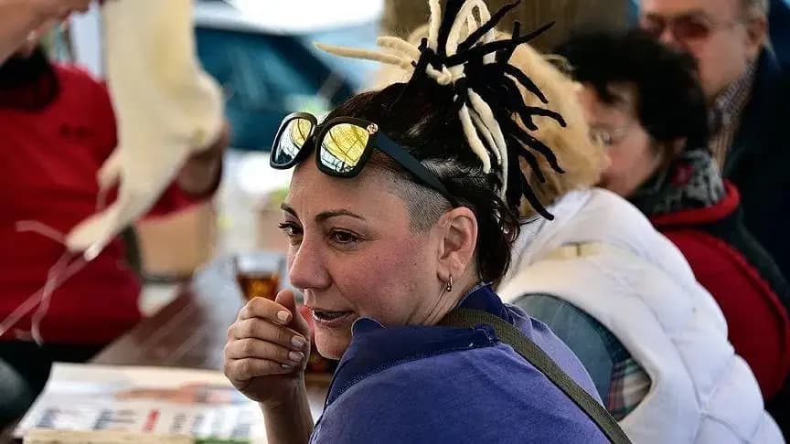 Köy Hayatını Seçen Rock Yıldızı Özlem Tekin Bodrum'da Objektife Yakalandı