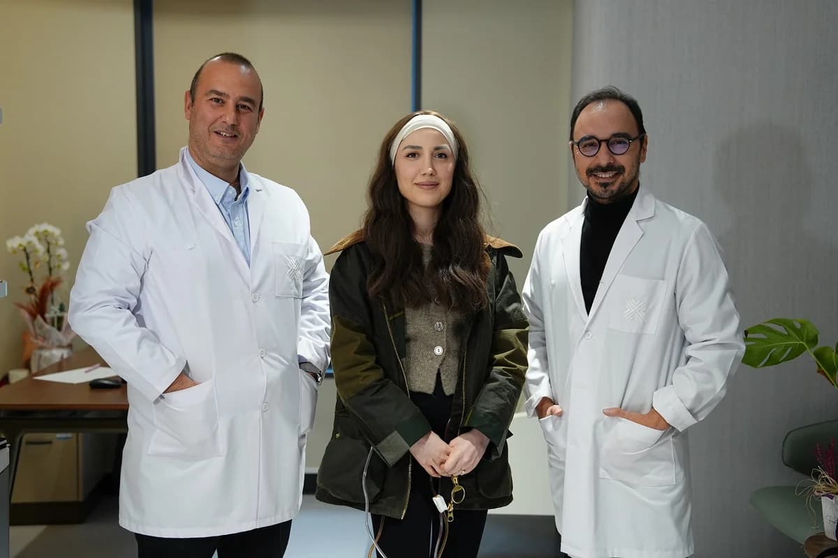 Tesadüfi Check-up Hayat Kurtardı: 31 Yaşında Meme Kanseriyle Mücadele Eden Başak Kaya’nın Başarı Hikayesi