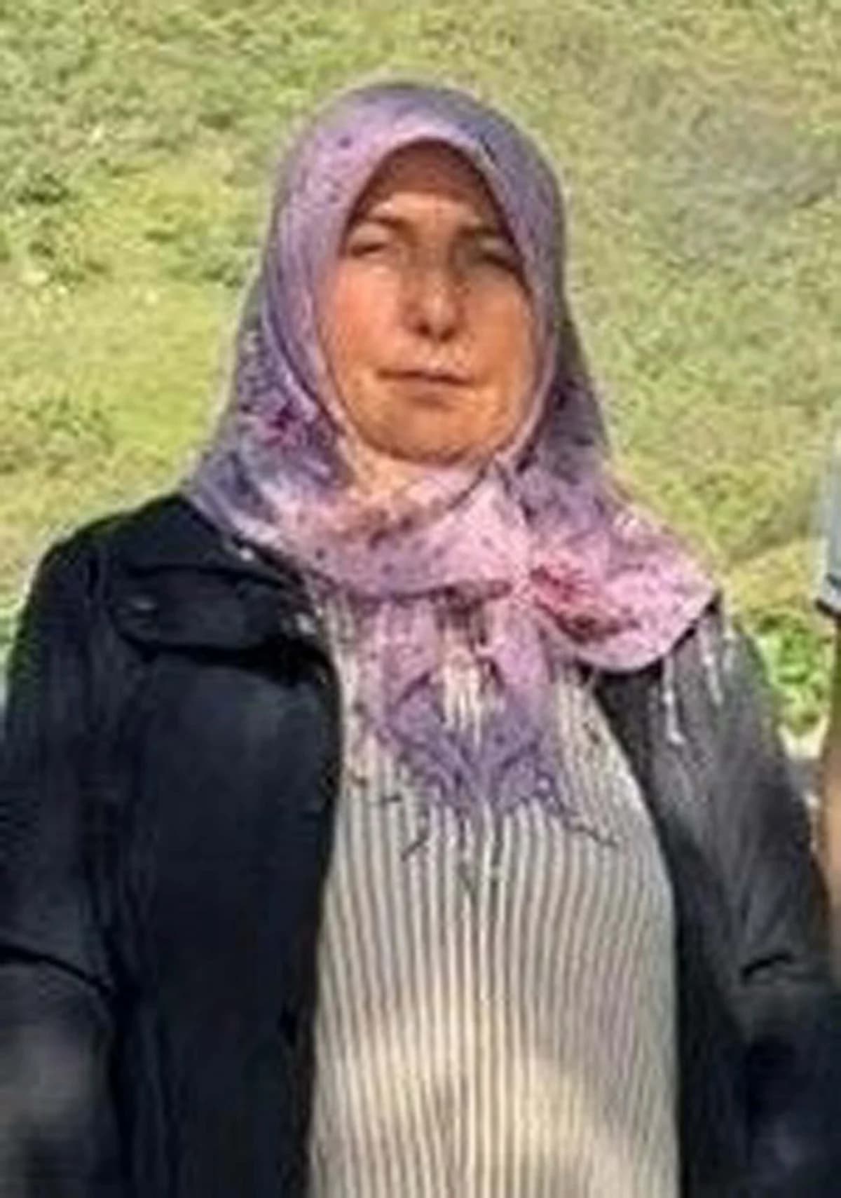 Salihli’de Feci Kaza: Otomobil Kamyonla Çarpıştı, Eşlerden Biri Hayatını Kaybetti