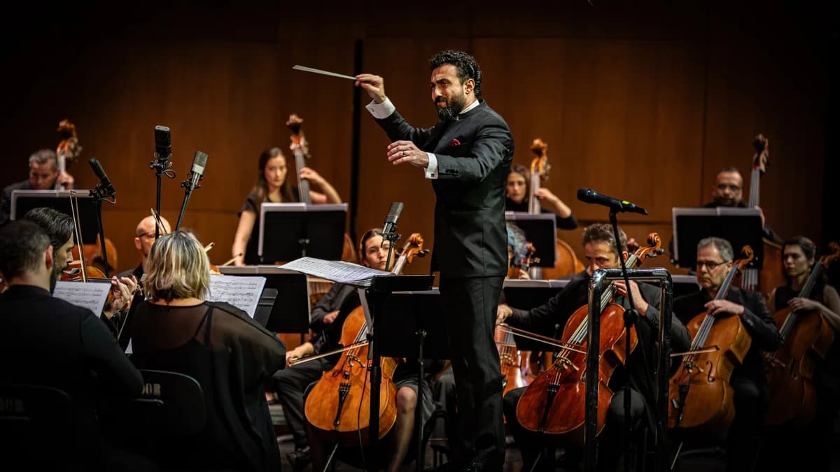 Eldar Mansurov’un ‘Senfonik Gravürler’ Eseri Büyüleyici Bir Konserle AKM’de Sahnelendi