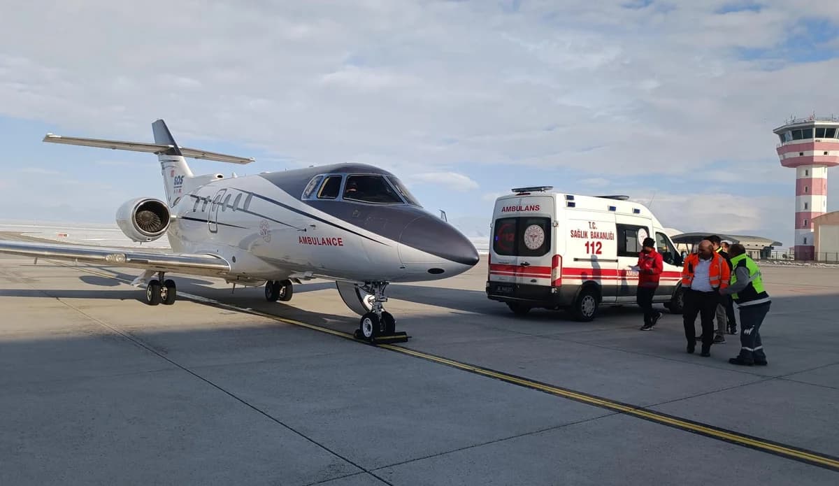 30 Günlük Bebek İçin Uçak Ambulans Havalandı