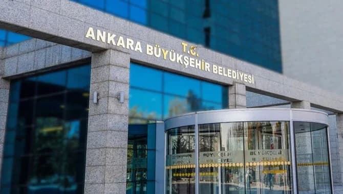 Konser harcamaları davasında tahliye olan 3 sanık hakkında yakalama kararı