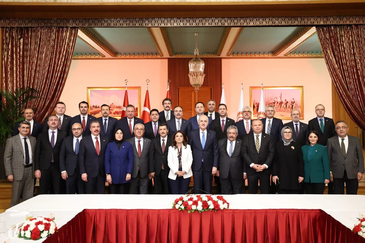 Kurtulmuş’tan Terörsüz Türkiye İçin İftar Buluşması