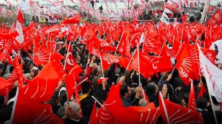 Bakan Gürlek’ten siyasi partiler ve devam eden davalara ilişkin mesaj