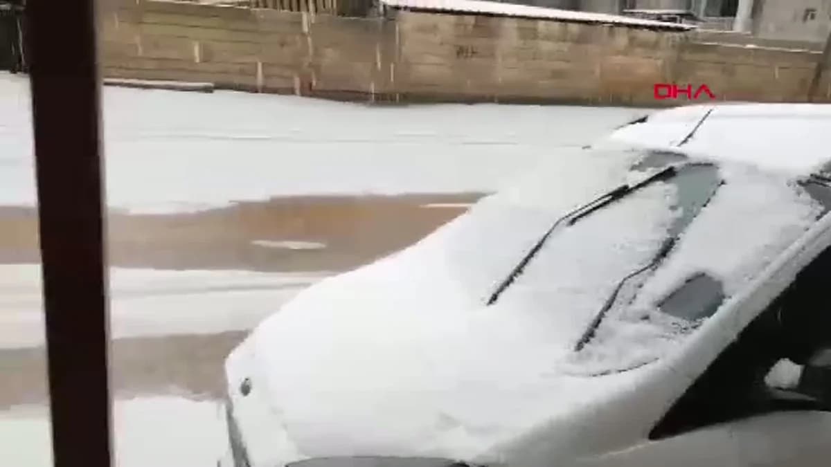 Hatay’da Sağanak ve Dolu Yağışı Hayatı Olumsuz Etkiledi