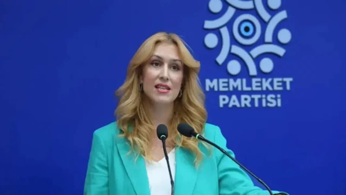 İpek Özkal’ın paylaşımı İYİ Parti iddialarını güçlendirdi