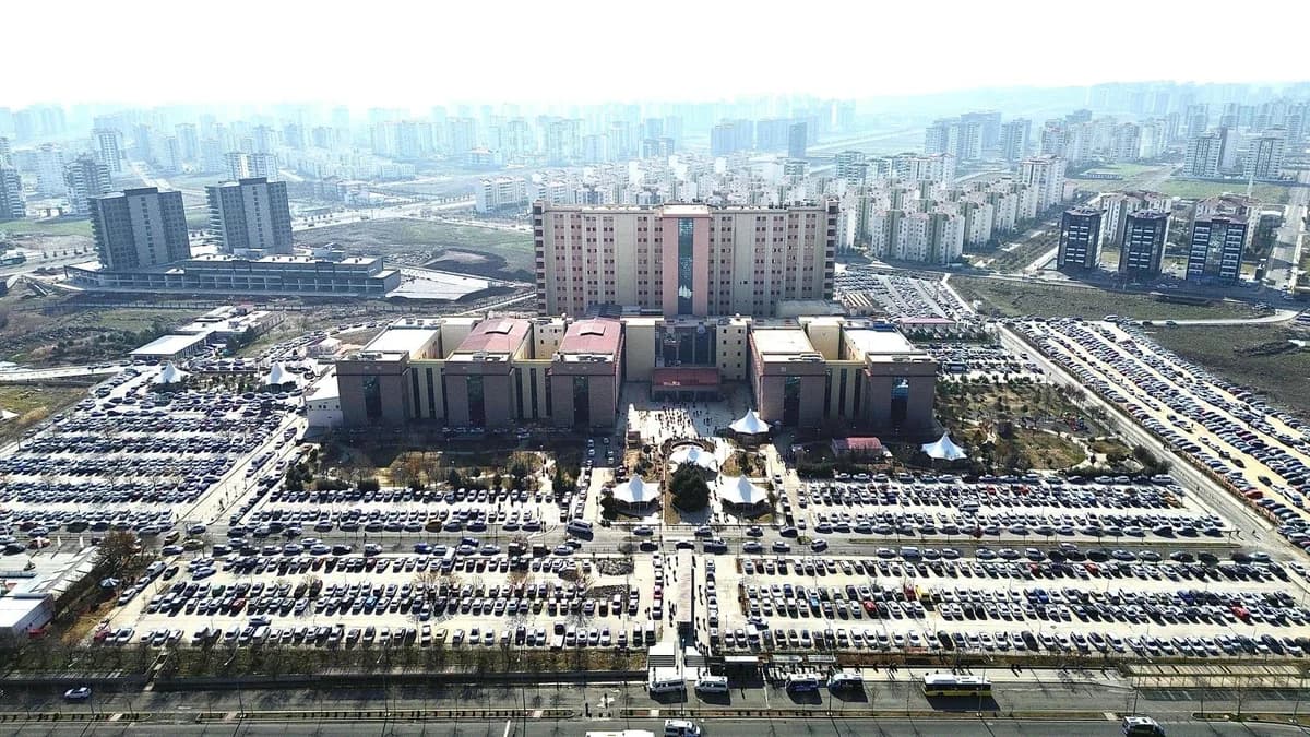 Diyarbakır’da ‘Reçete Toplama’ Davası: Sanıklar Suçlamaları Reddetti, Eczacılar Odası Şikayetçi