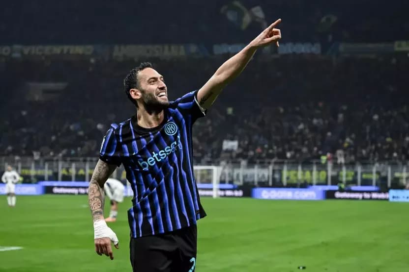 Abdullah Kavukcu Hakan Çalhanoğlu transferi için Milano’da