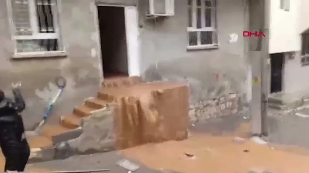 Şanlıurfa’da Sağanak Yağış Hayatı Olumsuz Etkiledi