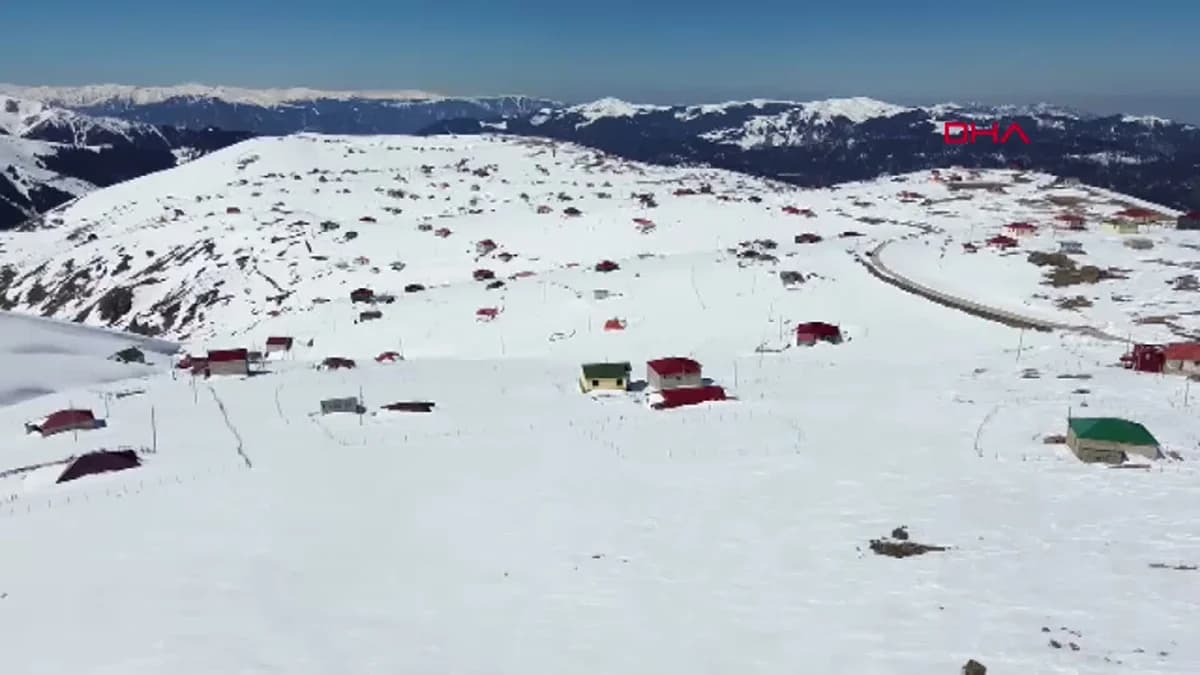 Nisan Ayında Doğu Karadeniz’e Kar Yağdı
