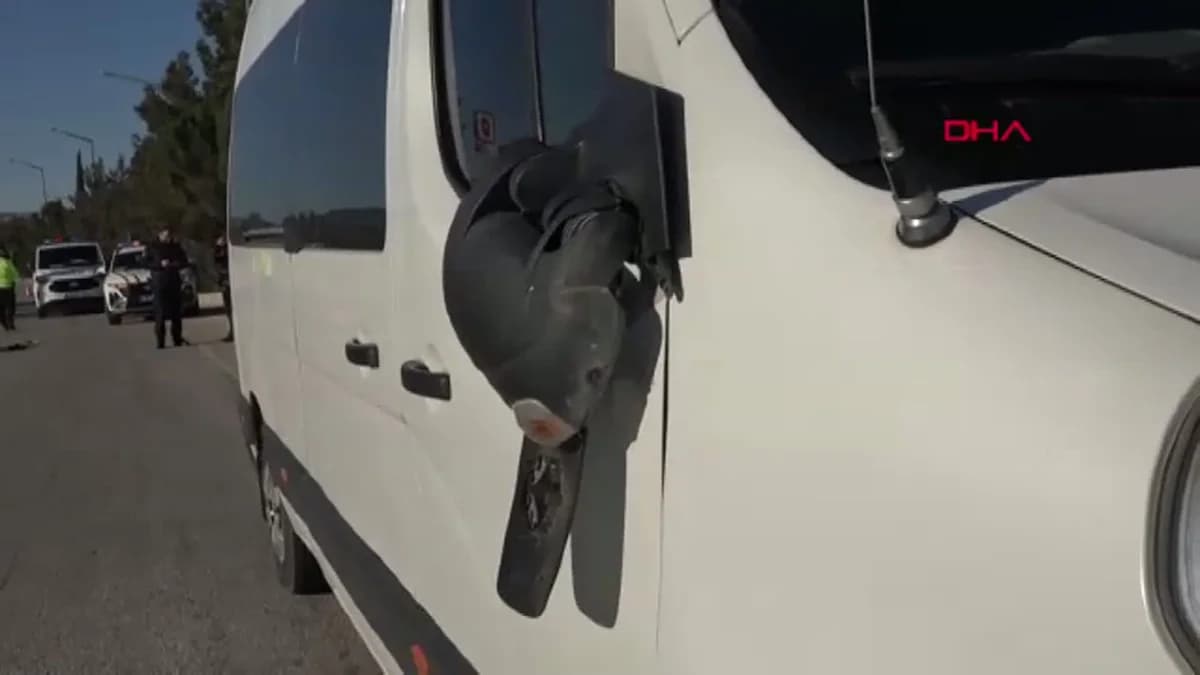 Burdur’da Minibüs Kazası: 1 Kişi Yaralandı
