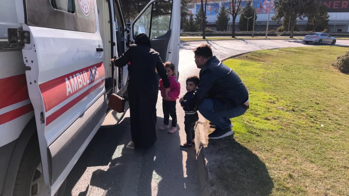 Bursa İnegöl’de Motosiklet Kazası: 4 Kişi Yaralı