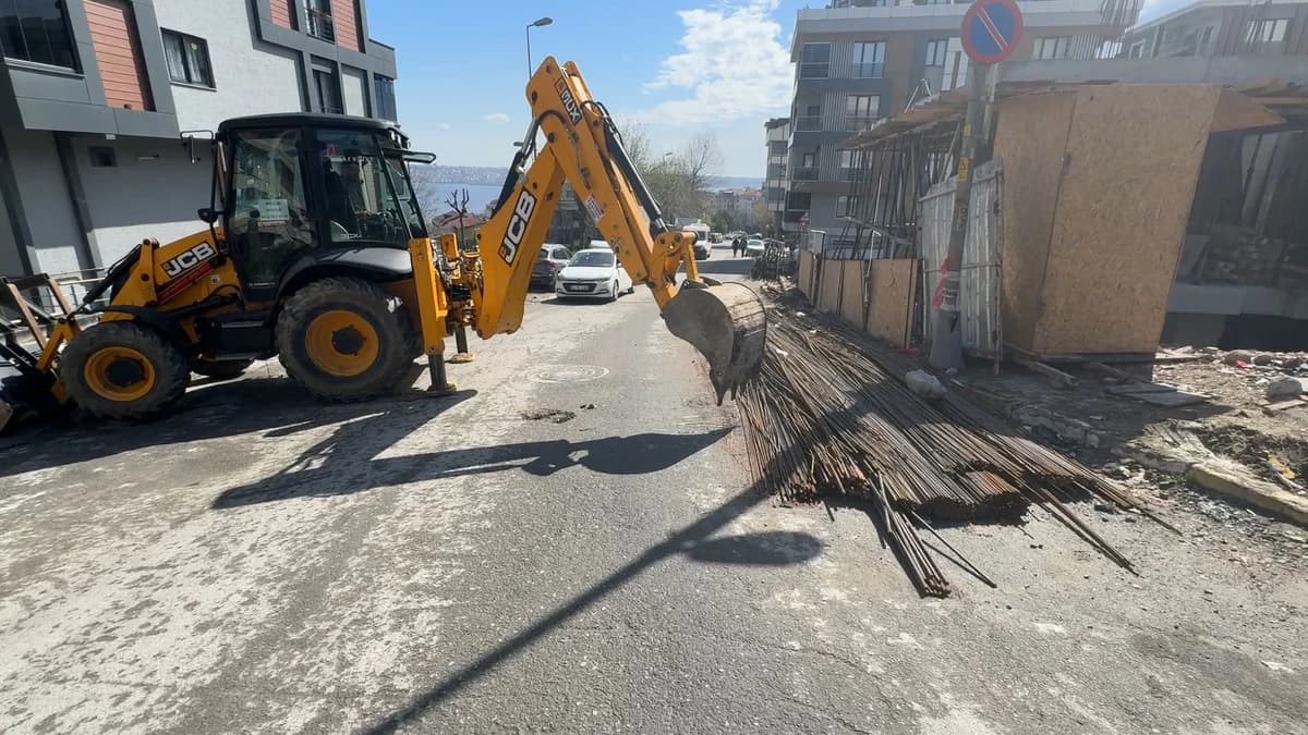 Avcılar’da İnşaat Demirleri Yüzünden Yolda İşgal Ceza Kesildi