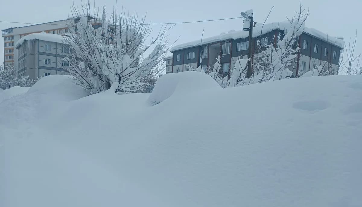 Bitlis’te Kar Temizleme Çalışmaları Başladı