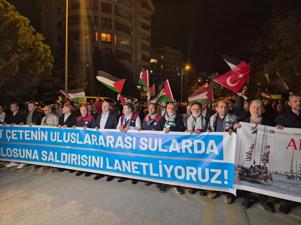 ABD Büyükelçiliği Önünde İsrail’in Filo Müdahalesi Kınandı: “Vicdana Yapılmış Bir Saldırıdır”