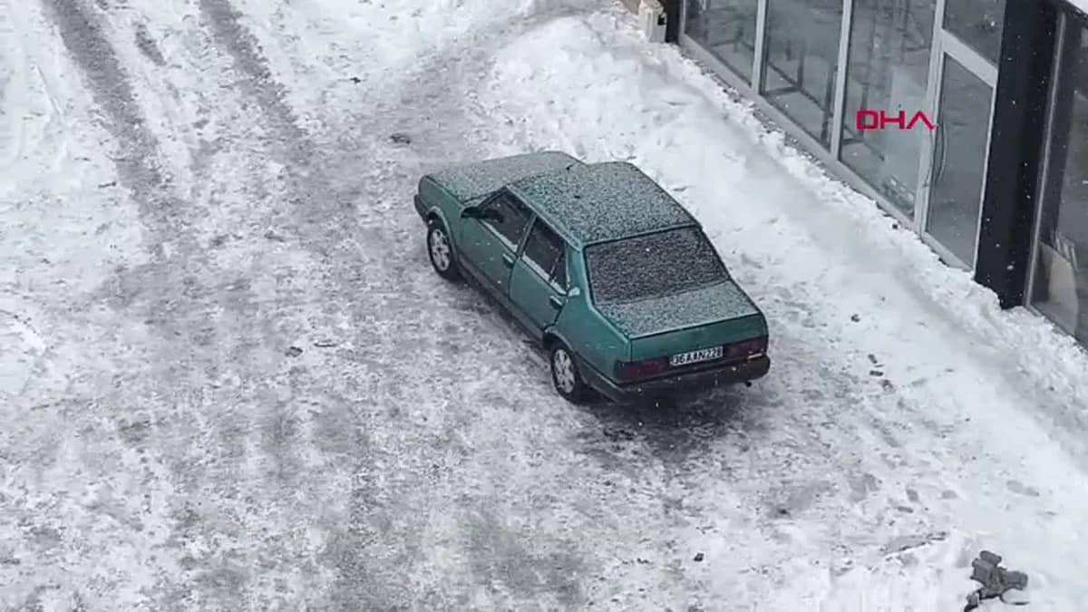 Kars’ta Kar Yağışı Etkisini Gösterdi