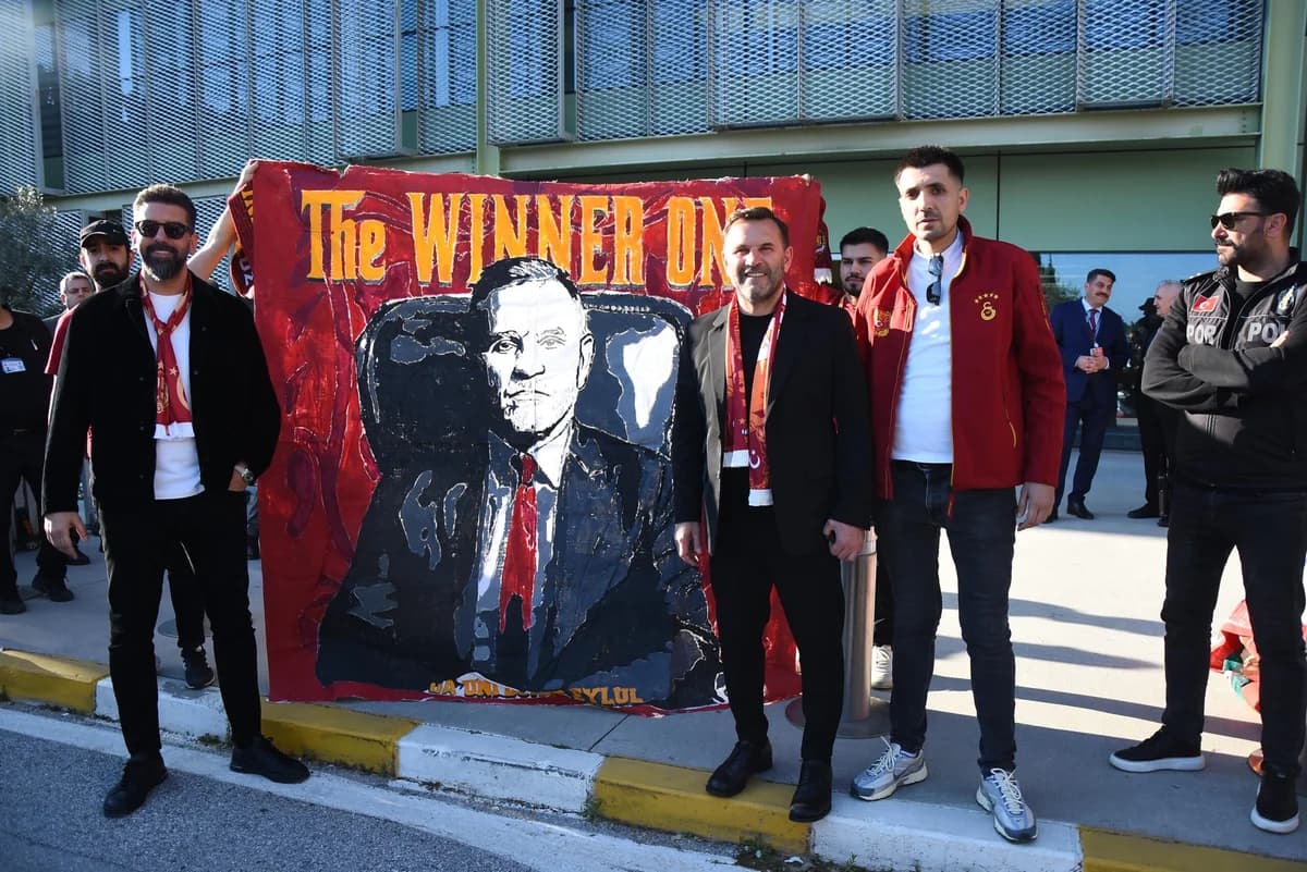 Galatasaray İzmir’de Coşkuyla Karşılandı