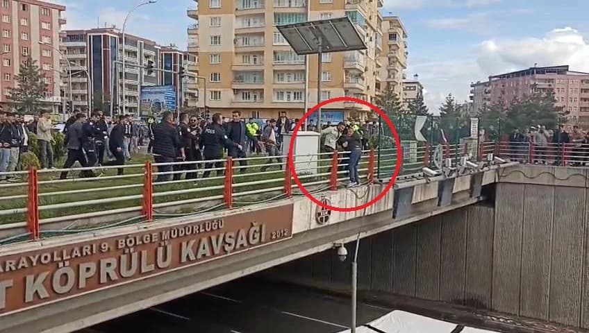 Diyarbakır’da Üst Geçitteki İntihar Girişimi Başarıyla Engellendi