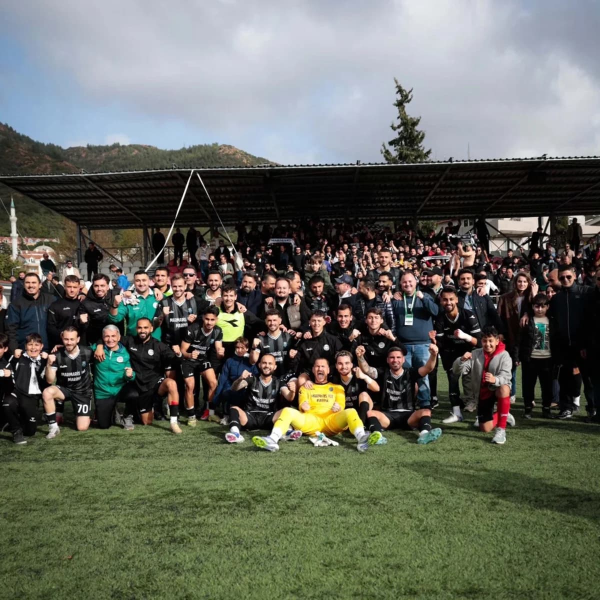 Marmaris FK, Şampiyonluk İçin Sahaya Çıkıyor: Liderlik Finali Heyecanı!