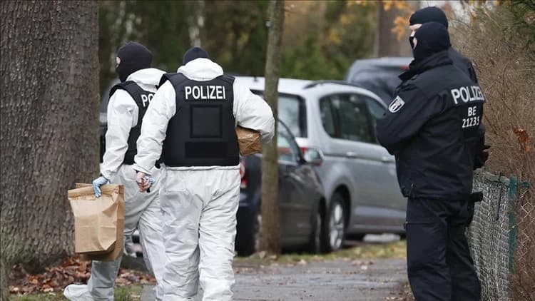 Münih’te art arda patlamalar: Tuzaklanan evde intihar şüphesi
