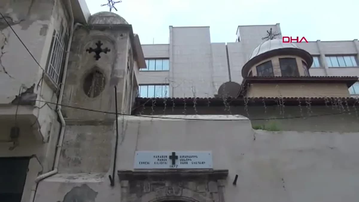 Hatay’da ’40 Şehitleri Anma’ Ayini Renkli Görüntülerle Gerçekleşti