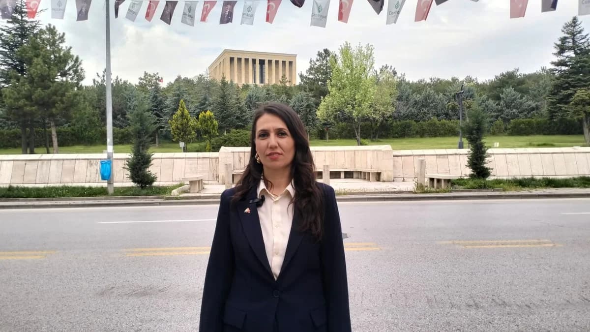 Öğrencilerin Mum Kokulu Hayali Anıtkabir’de Gerçekleşti